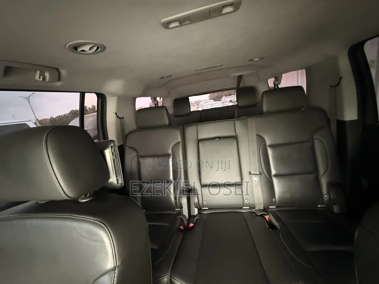 Chevrolet Suburban LS 4x2 2016 Black
