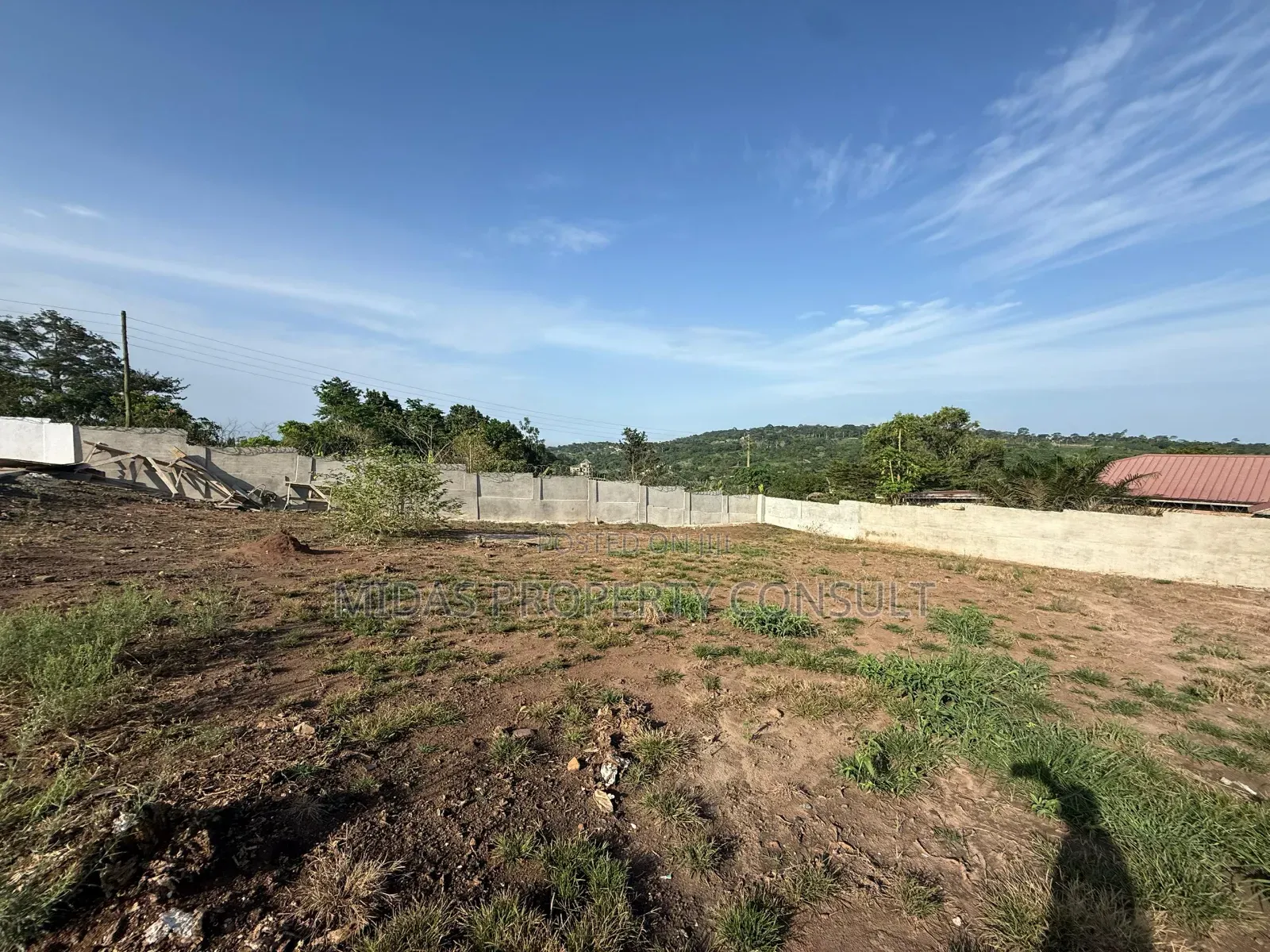 Registered Plot of Land for Sale 100×125ft at Peduase/Kitase