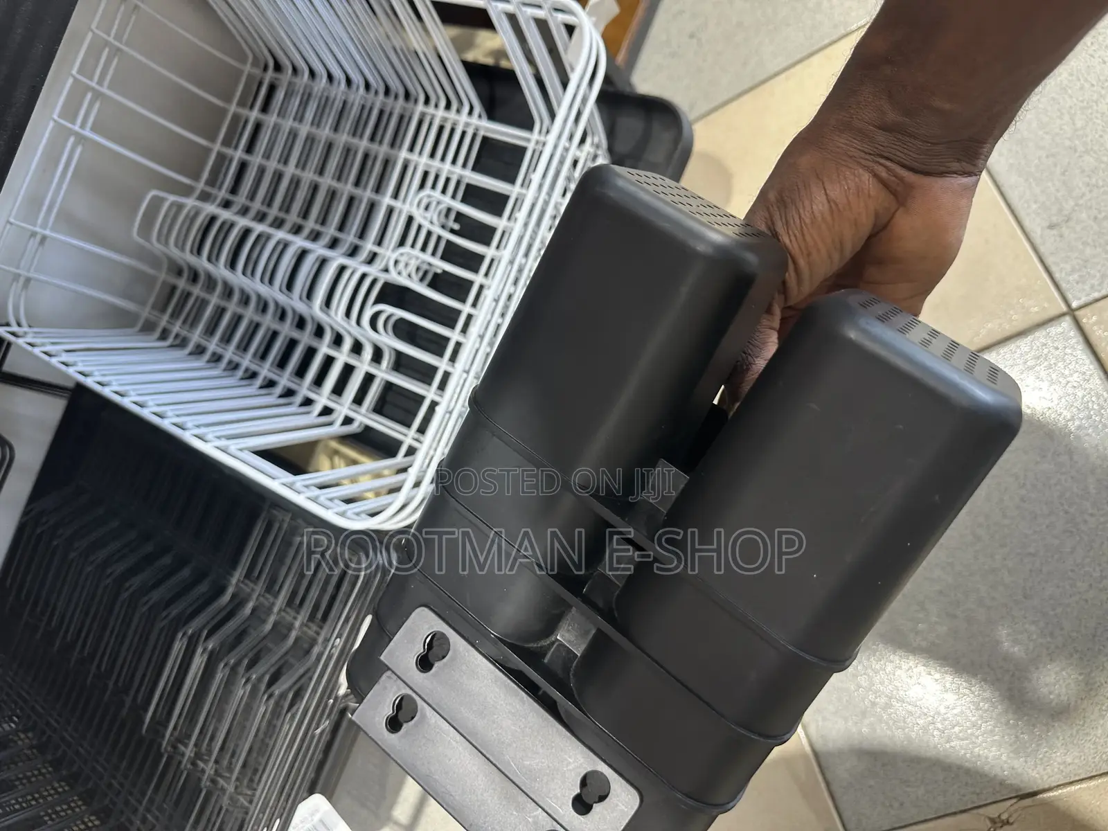 Stainless Steel Wire Frame Dish Drying Rack With Dual Cutlery Drip Cup