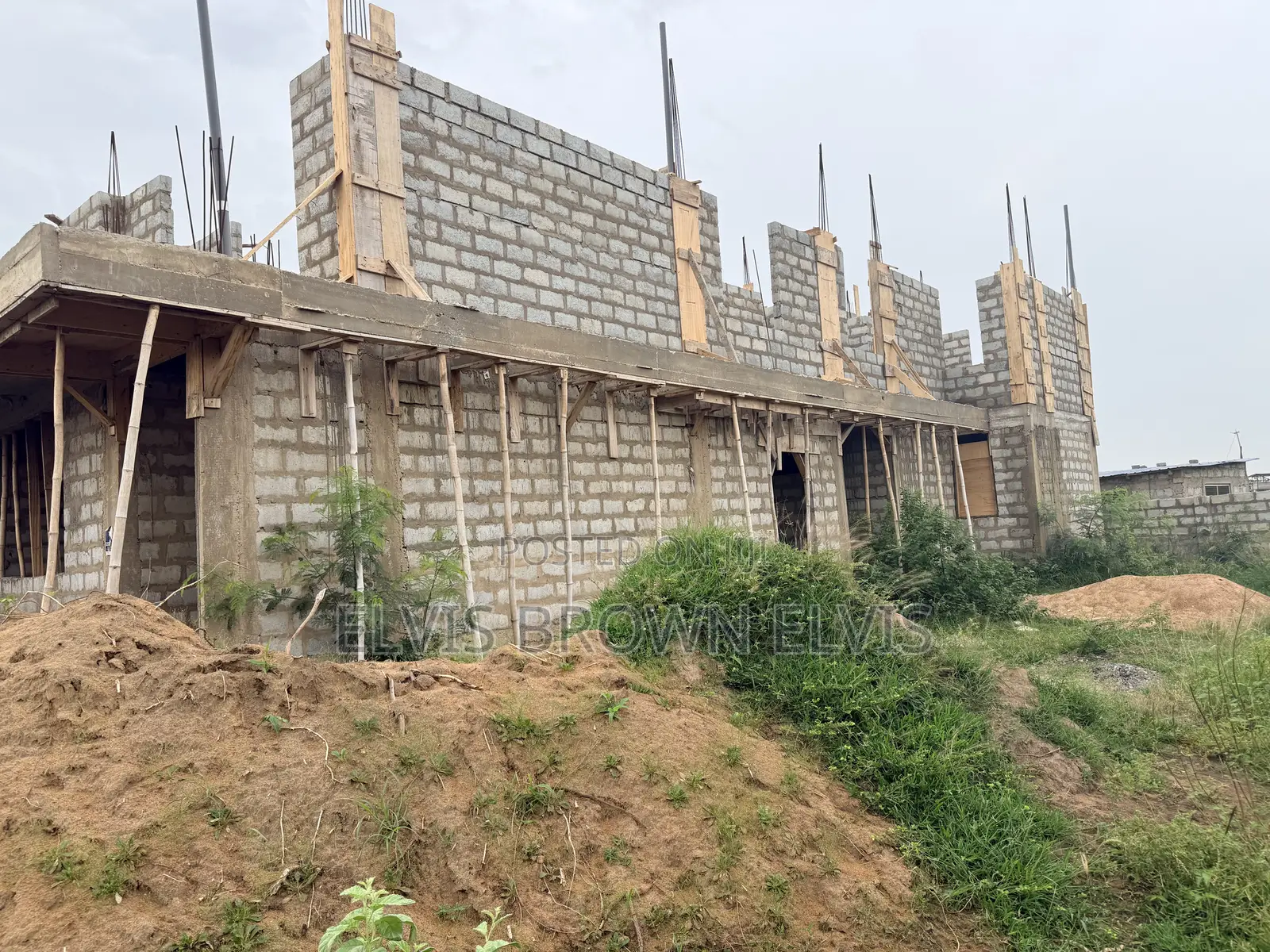 3bdrm Duplex in West Trasacco Or, Nmai-Dzorn for sale