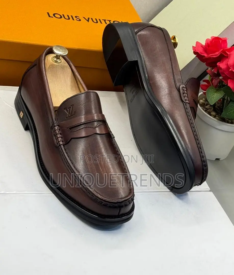 Executive Louis Vuitton Leather Loafers (Brown)