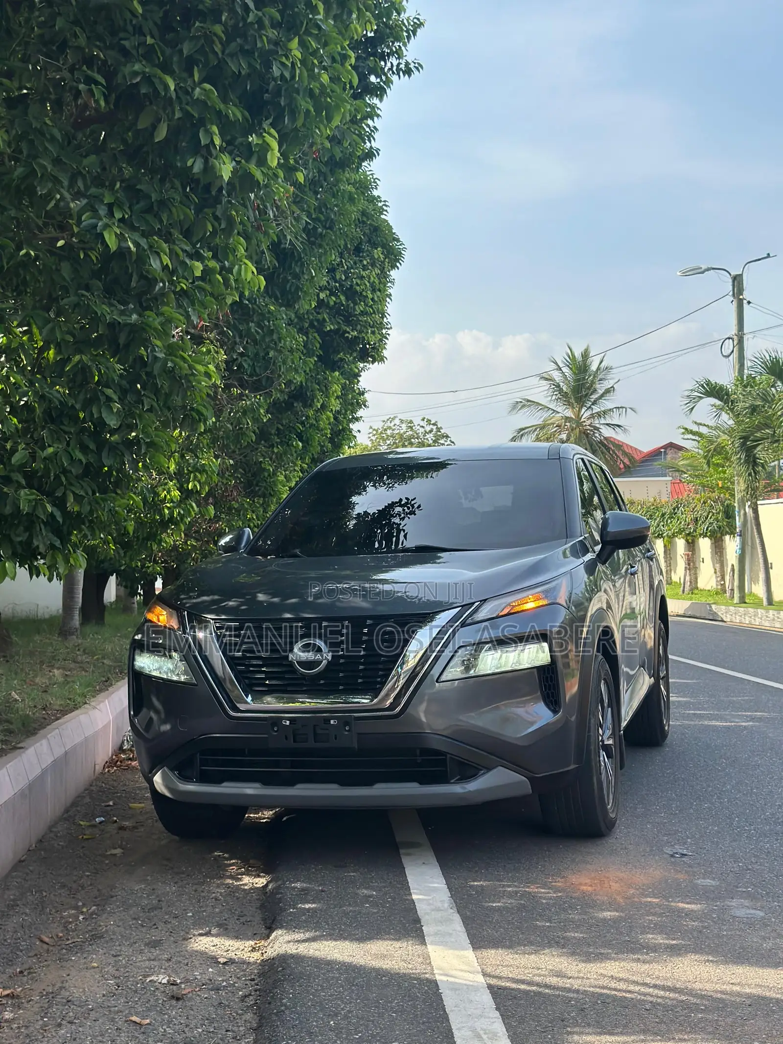 Nissan Rogue SV 2022 Gray
