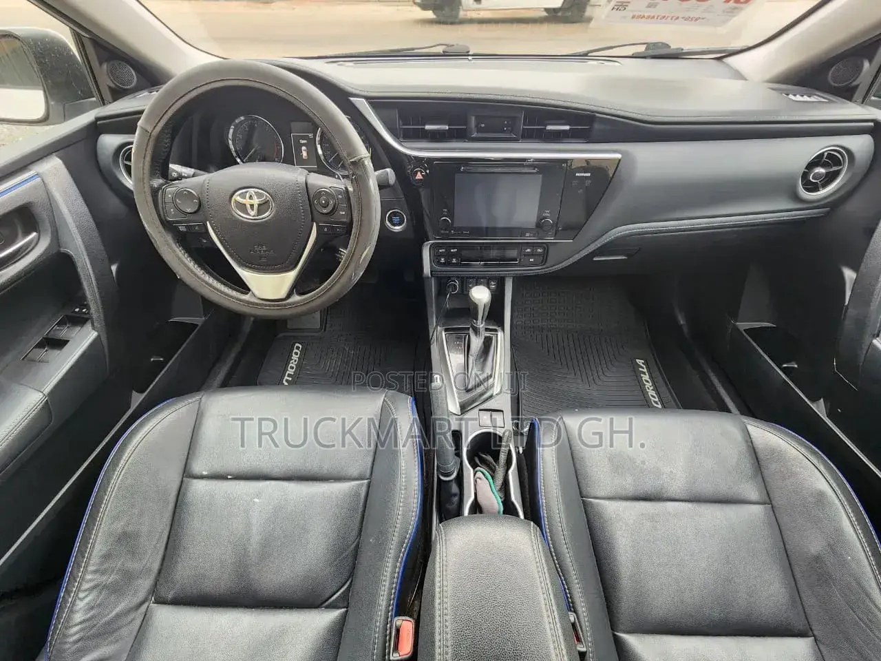 Toyota Corolla XSE 4dr Sedan (1.8L 4cyl CVT) 2017 White