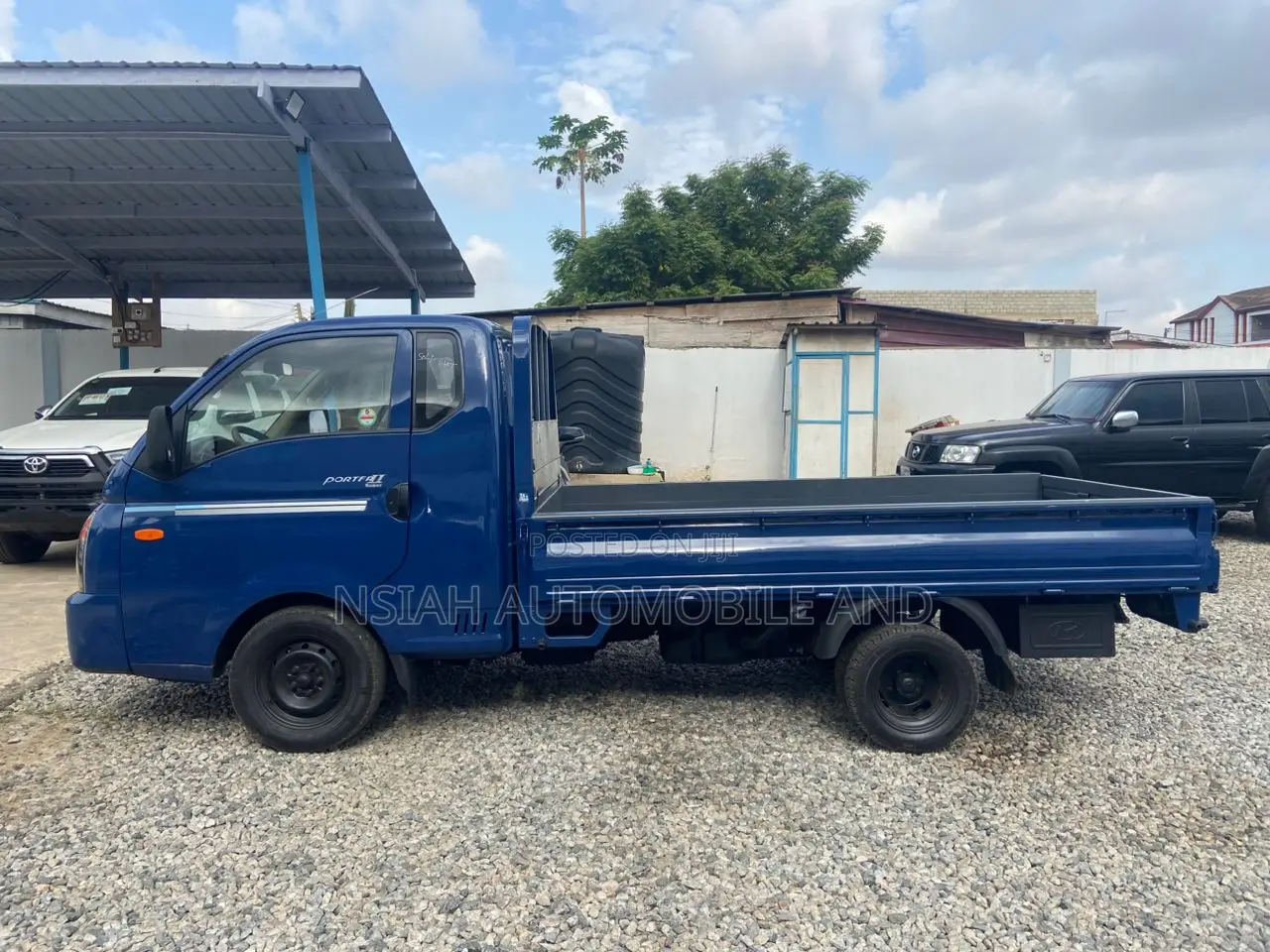 Hyundai H1 2015 Blue