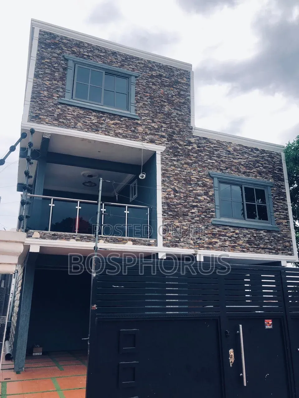 4bdrm House in Lapaz Nyamekye, Nyanmekye for rent