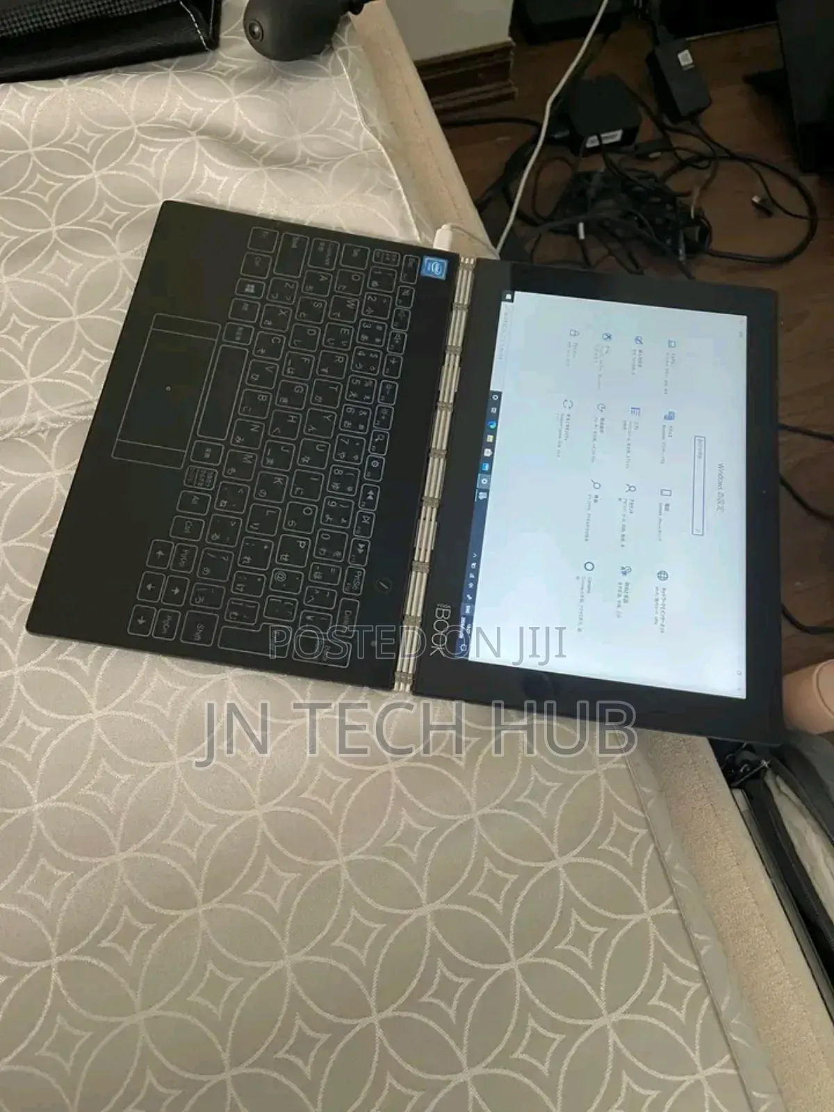 Laptop Lenovo 300e 4GB Intel SSHD (Hybrid) 128GB