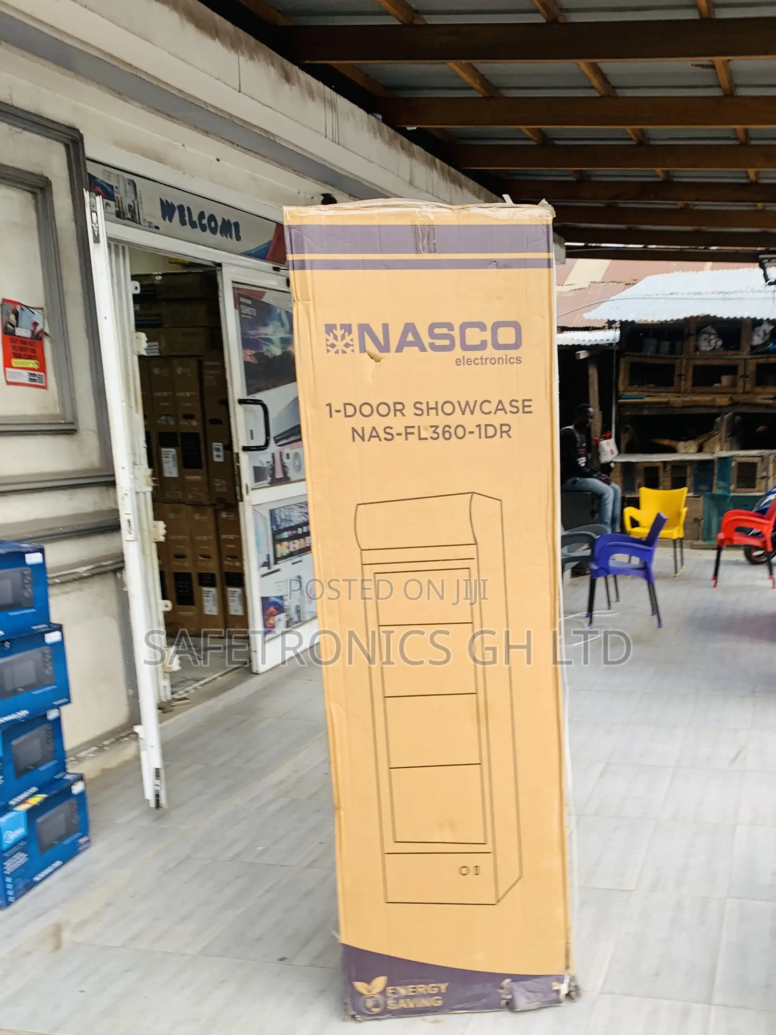 Order Neat Nas-Fl360-1dr-1) 298-Liter Single-Door Vertical Display