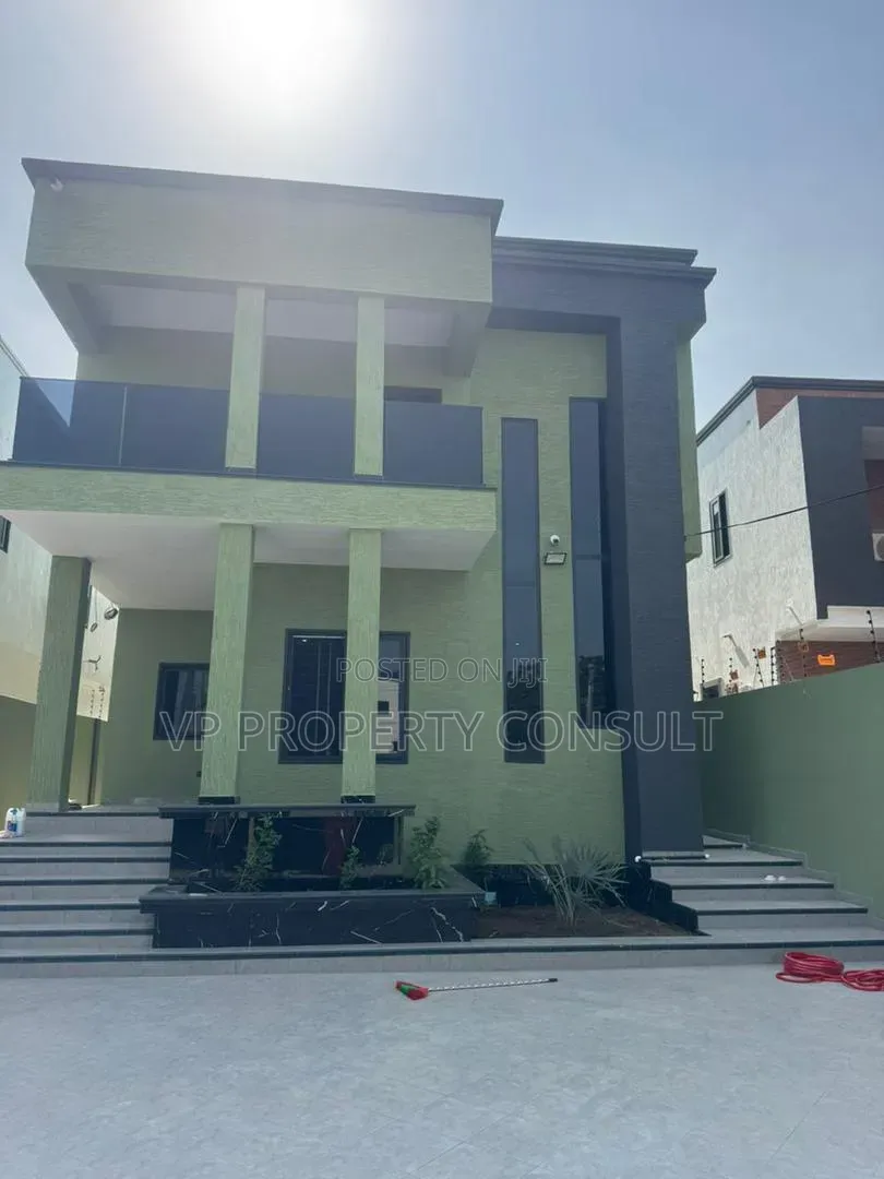 3bdrm House in Mile 7 for sale