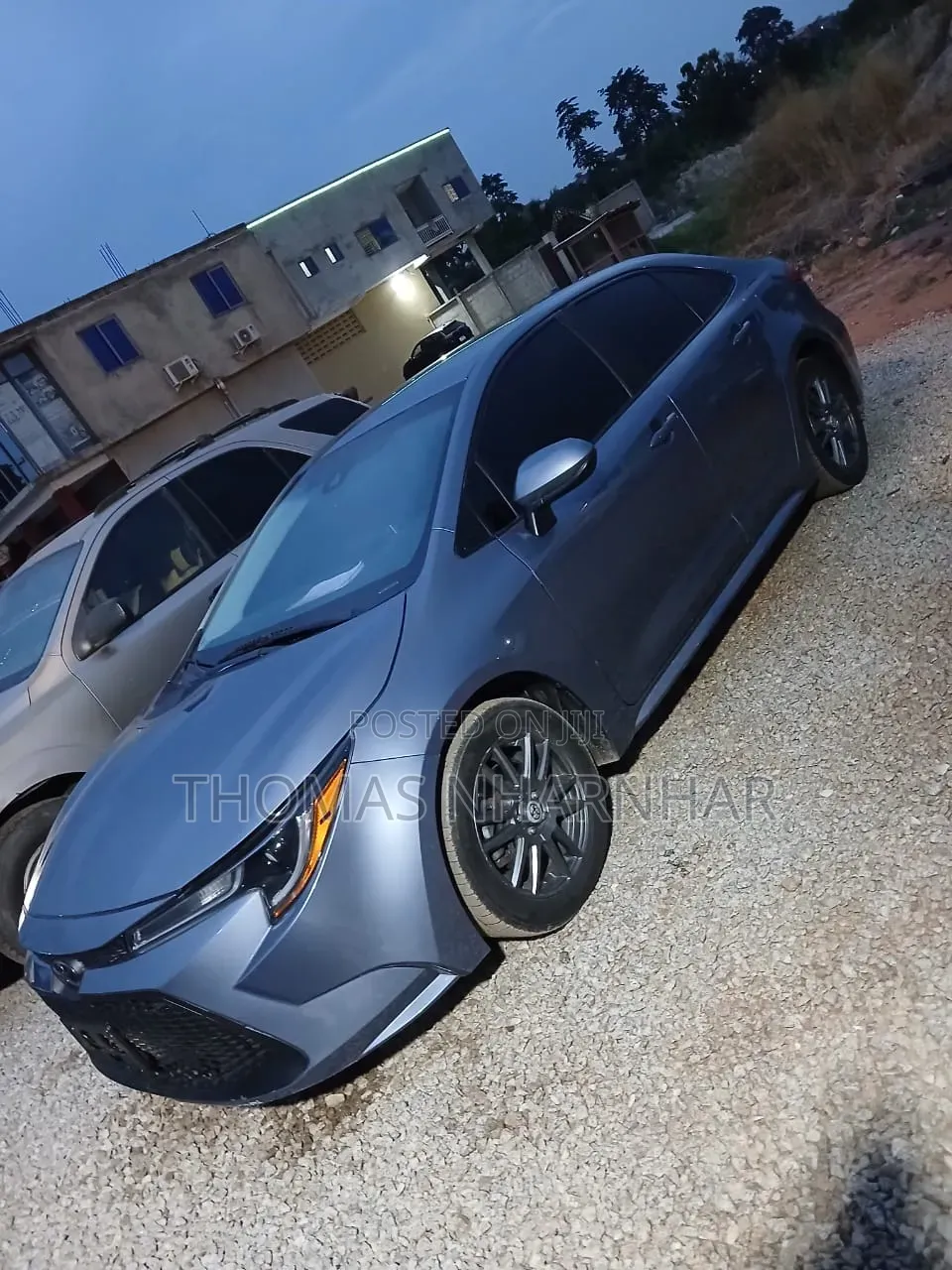 Toyota Corolla LE 2020 Silver