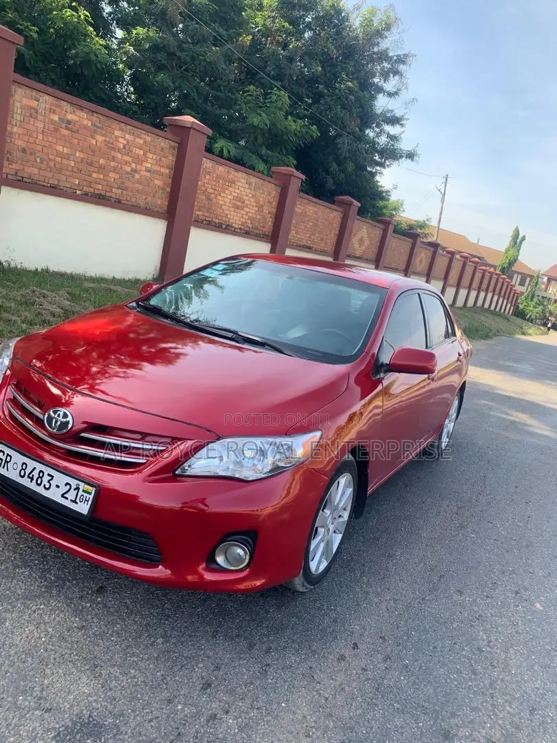 Toyota Corolla LE 4dr Sedan (1.8L 4cyl 4A) 2013 Red