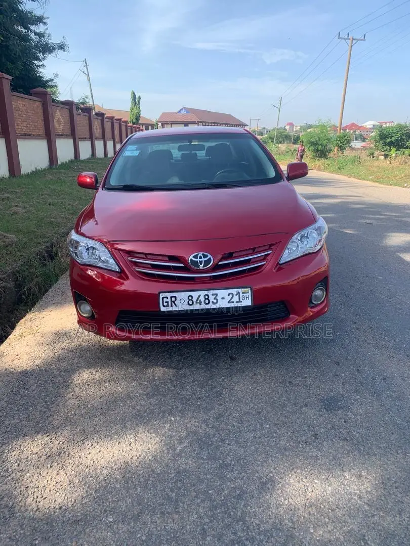 Toyota Corolla LE 4dr Sedan (1.8L 4cyl 4A) 2013 Red