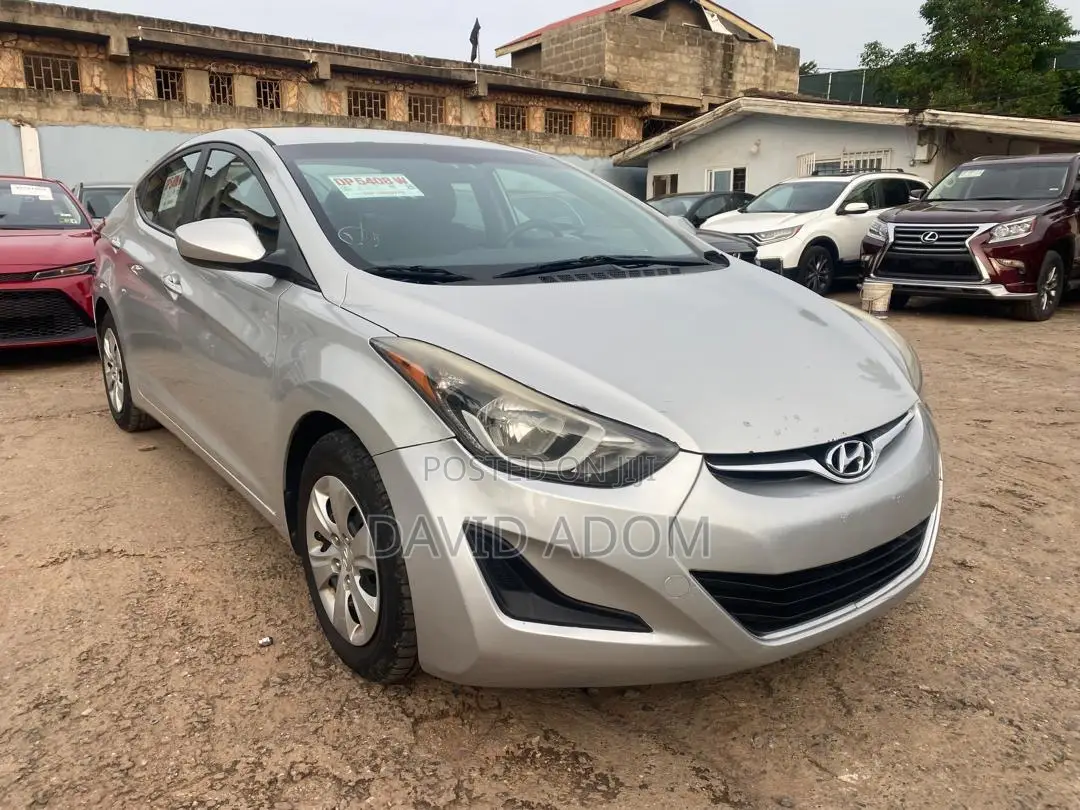 Hyundai Elantra 2015 Silver
