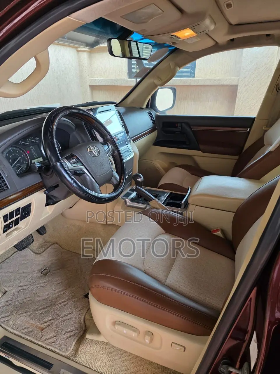 Toyota Land Cruiser 4.5 V8 TD 2016 Beige
