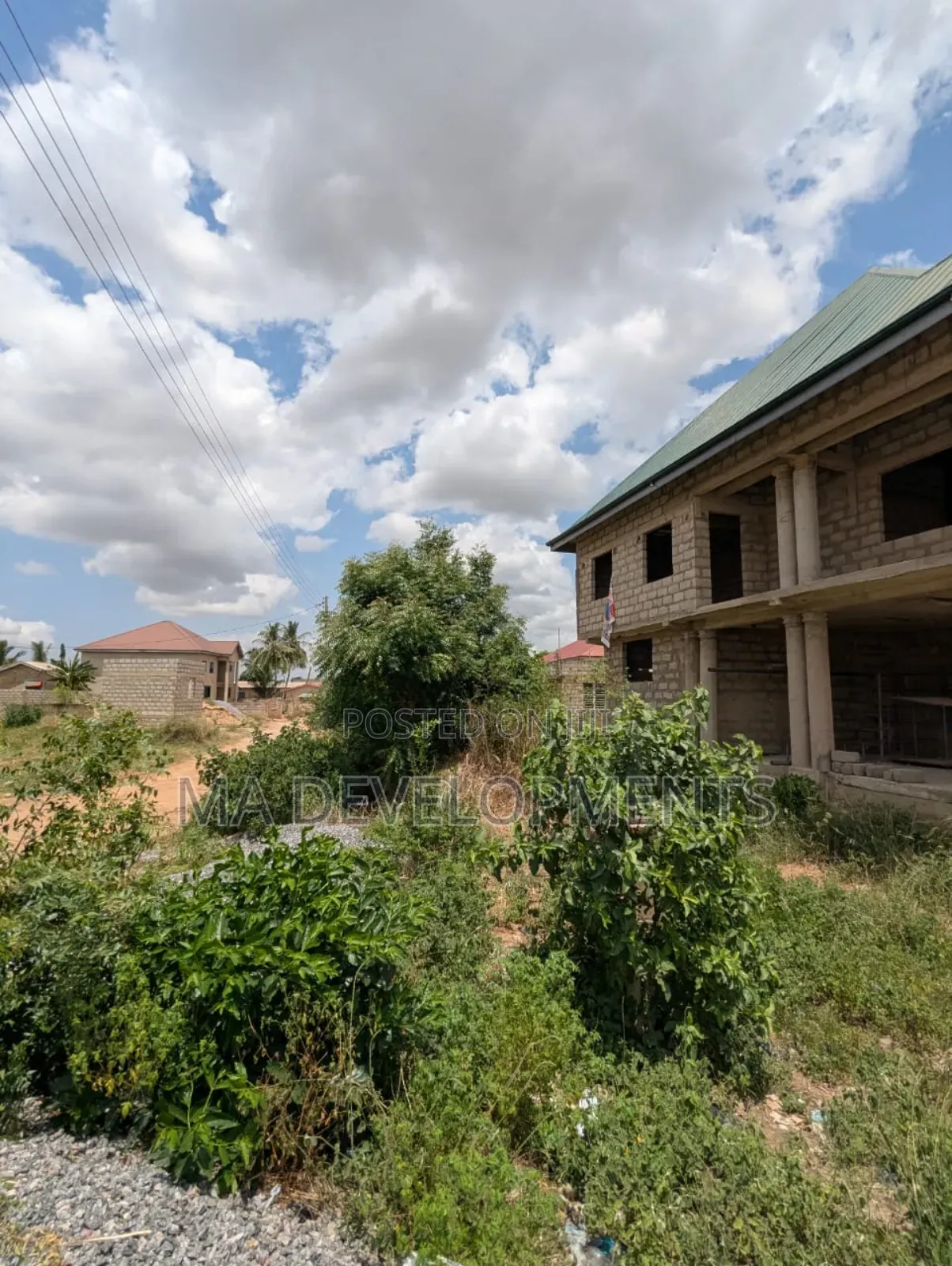 5bdrm House in Uncompleted 5 Bedrm, Pokuase for sale