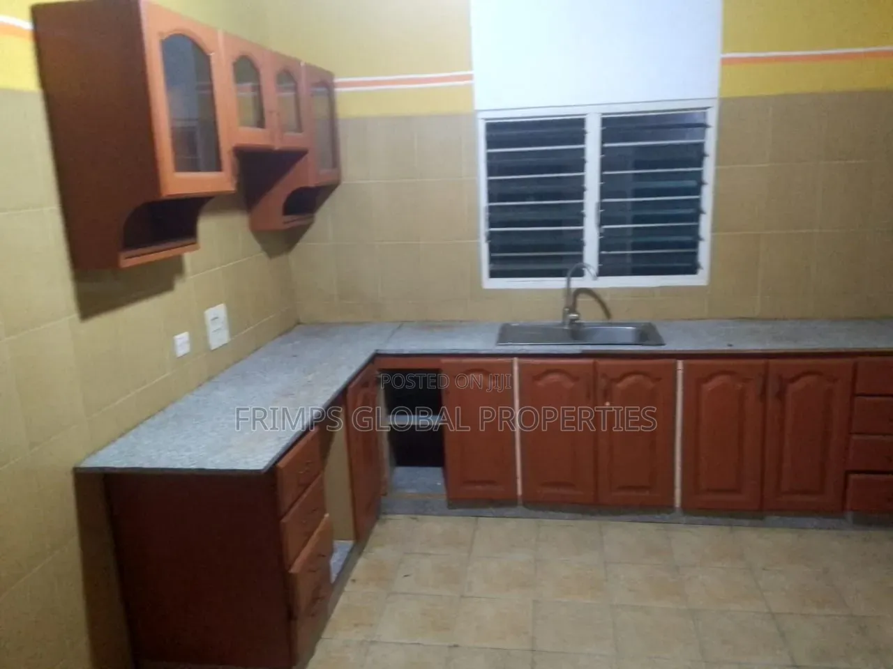 4bdrm Apartment in Accra Metropolitan for rent