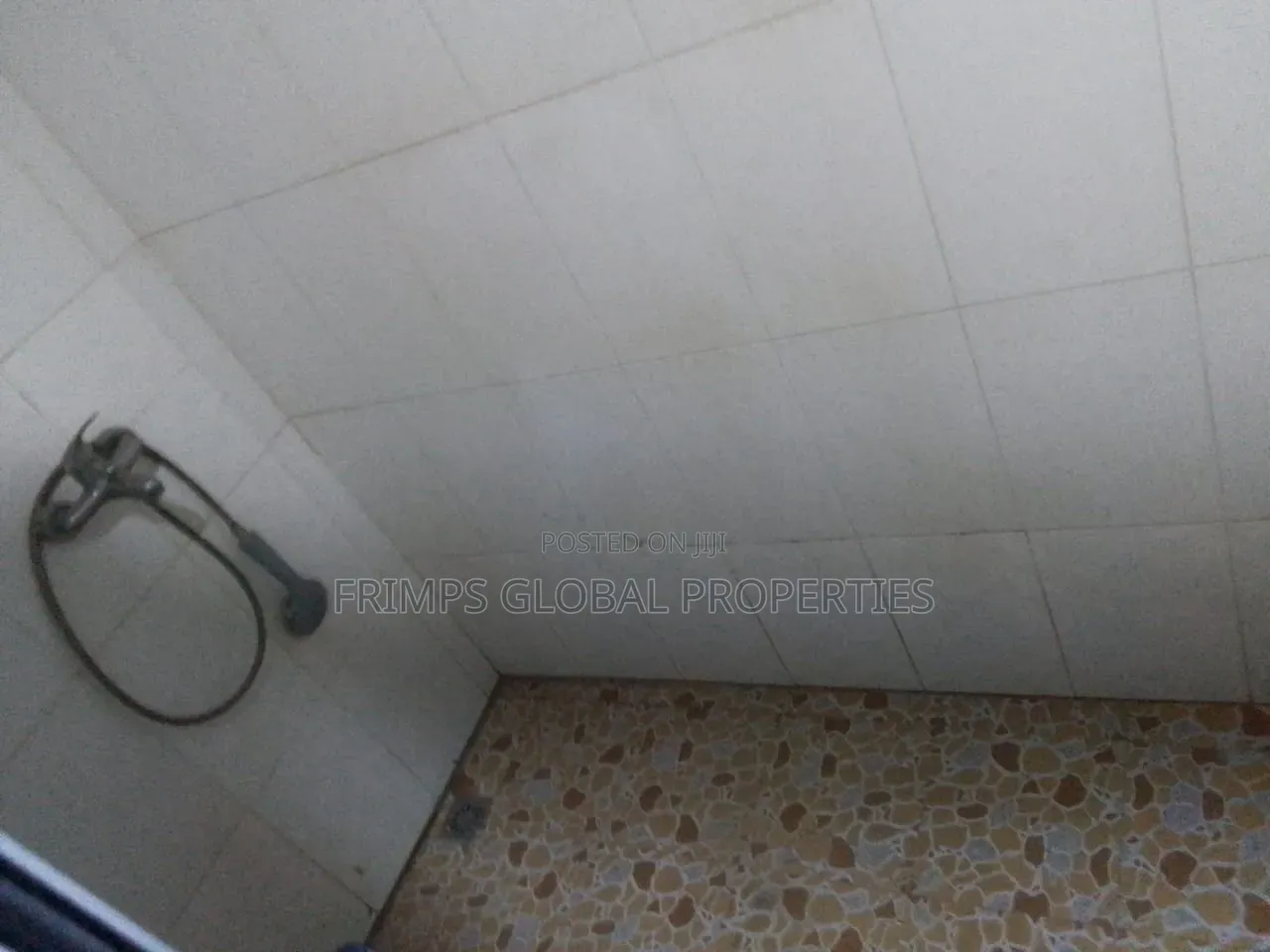4bdrm Apartment in Accra Metropolitan for rent