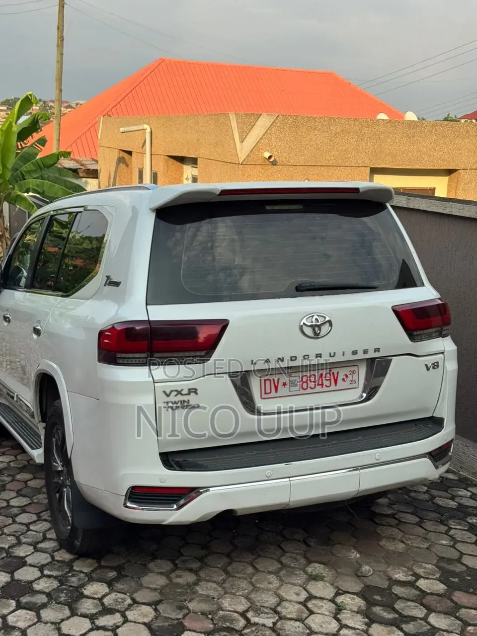 Toyota Land Cruiser LC300 2024 White