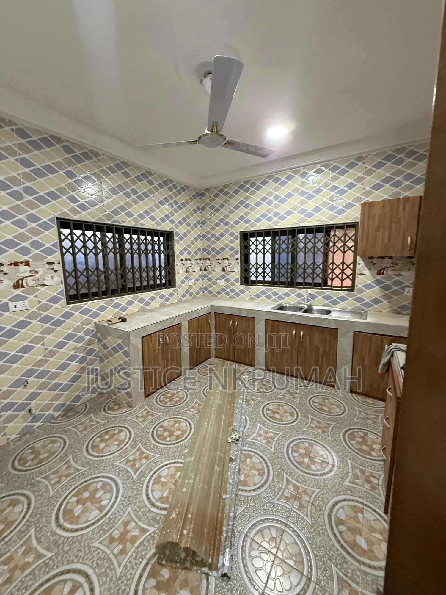 3bdrm Apartment in Mr. Justice Estate, West Hills Mall Area for rent