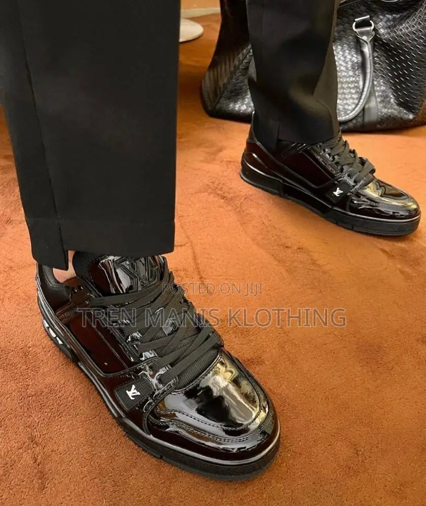 Louis Vuitton Black Trainer Patent Leather Low Trainers