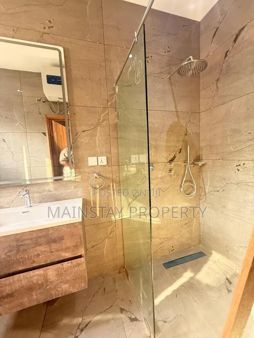 4bdrm Townhouse/Terrace in Mainstay Estates, East Legon for sale