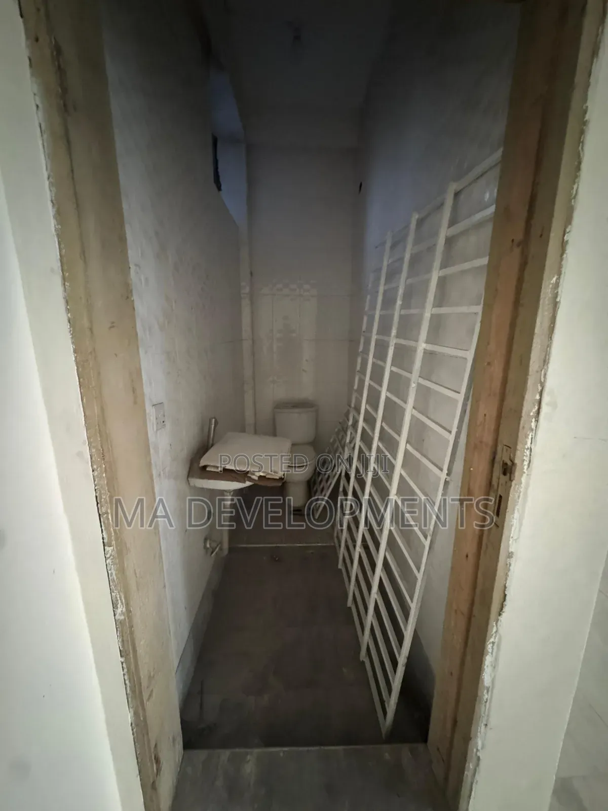Double Shop for Rent at Dzorwulu
