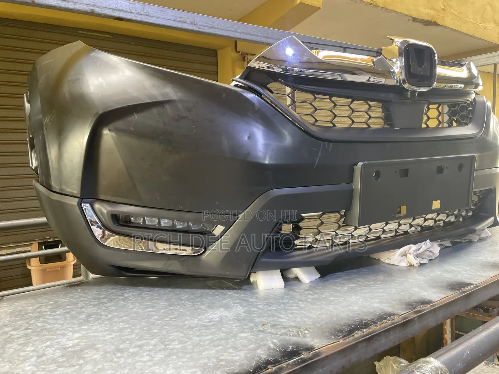 Honda Cr-v 17 Front Bumper Complete 2017, 2018, 2019, 2020 2021 Model