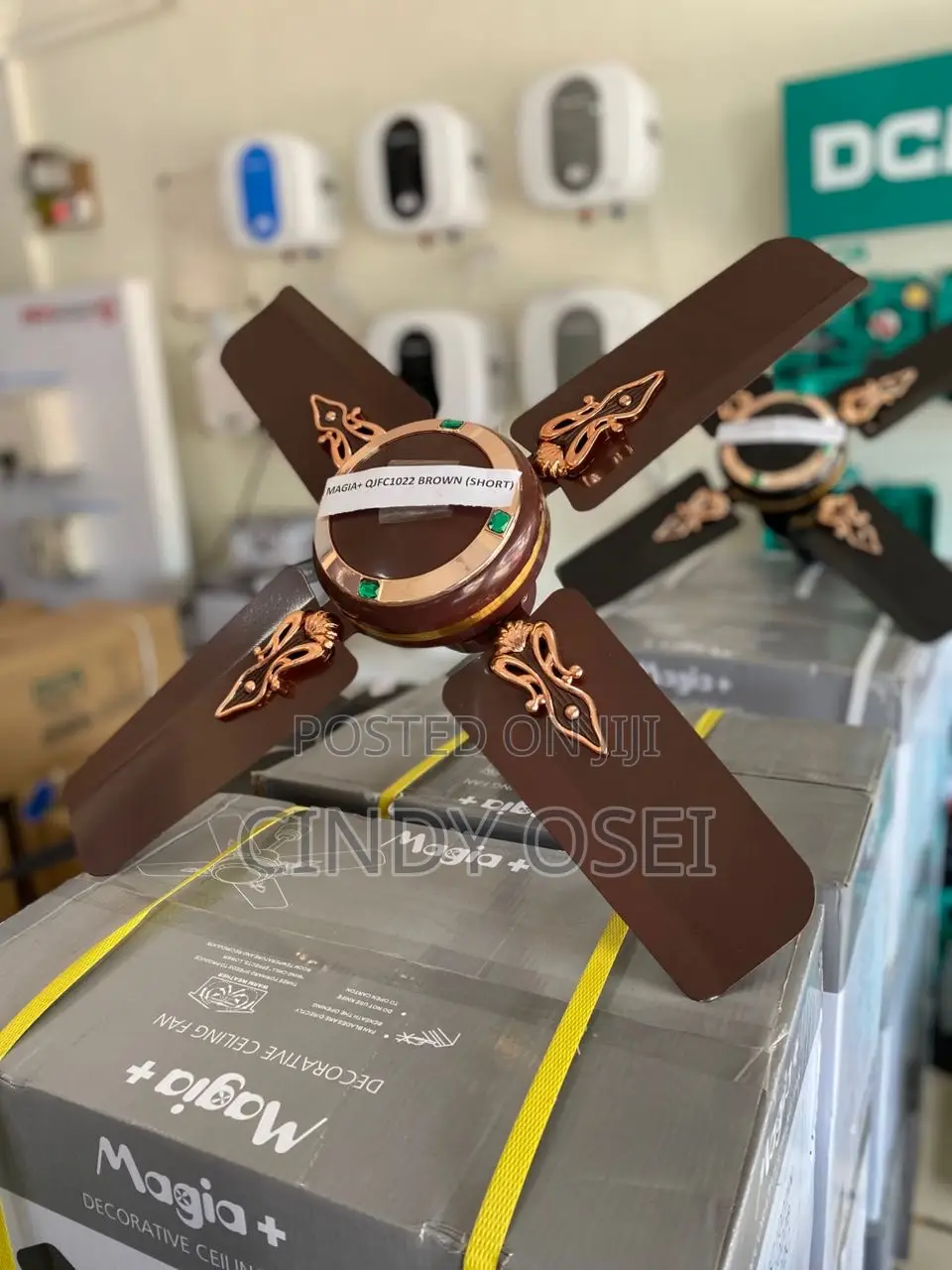 Well Made Magia 4 Short Blade Ceiling Fan
