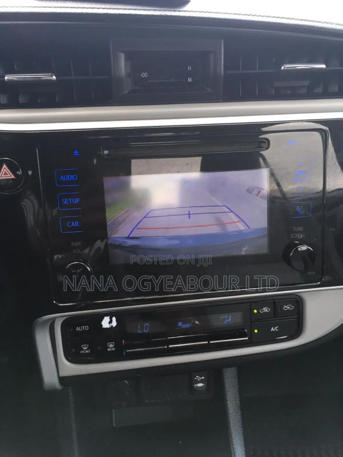 Toyota Corolla SE (1.8L 4cyl 2A) 2018 Black
