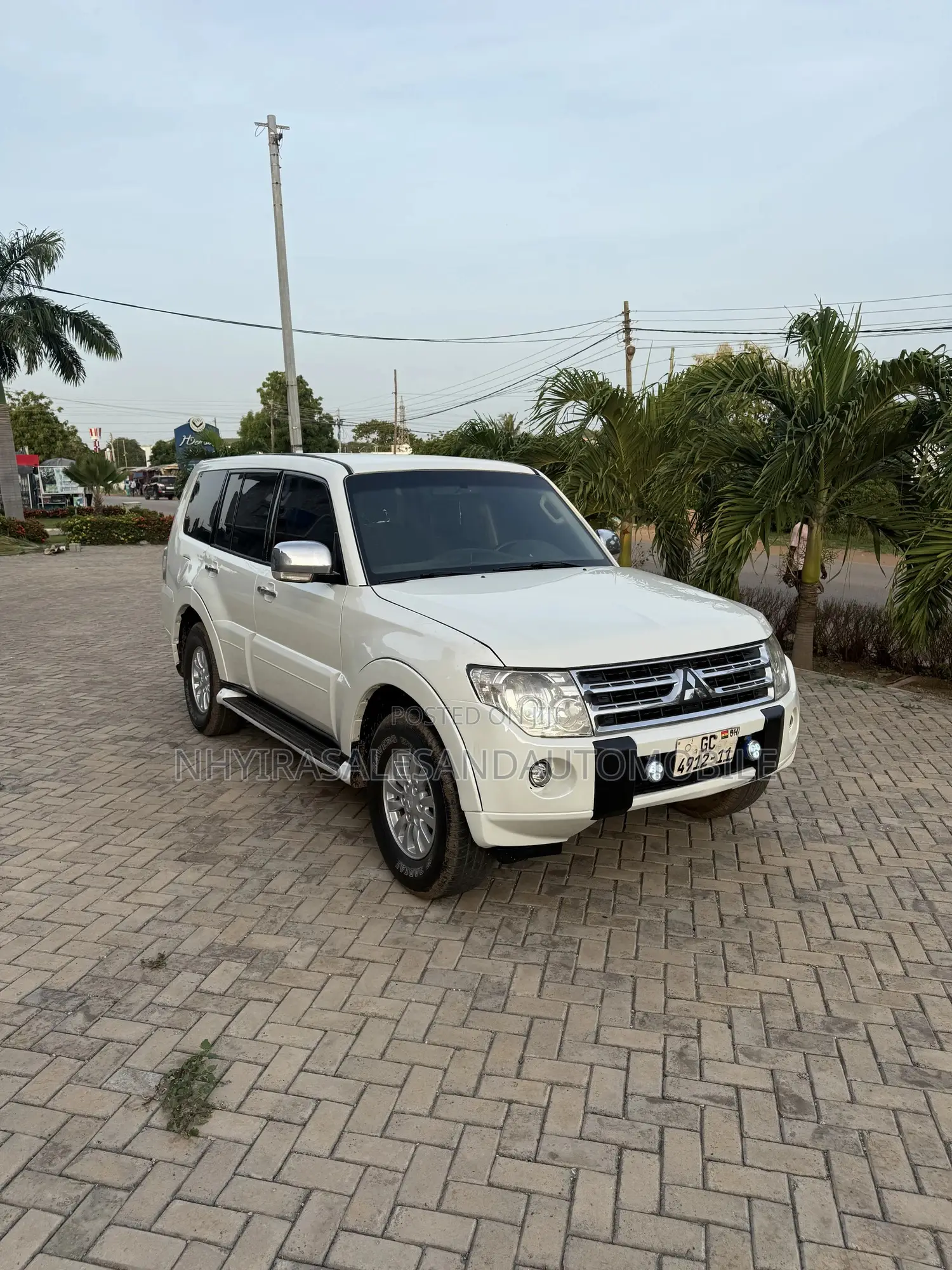Mitsubishi Pajero 3.0 2011 White