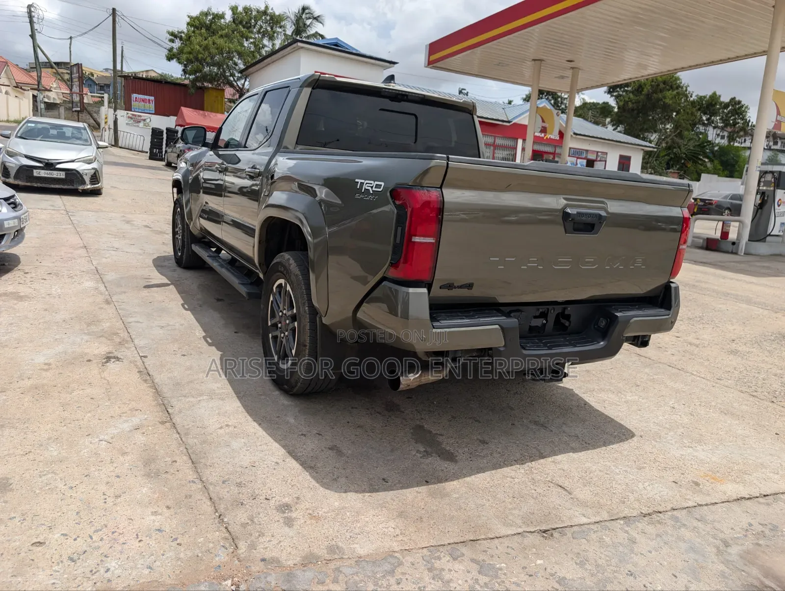 Toyota Tacoma 2024 Green
