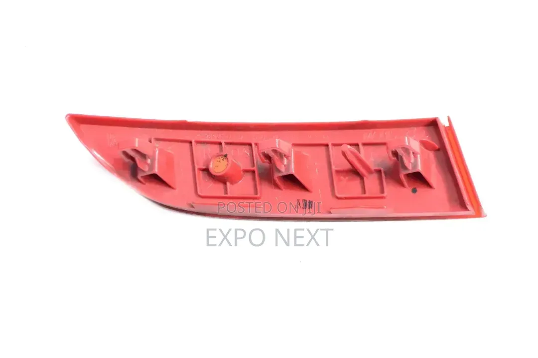Inner Outer Side Red Reflector for Hyundai Tucson 2019-2020