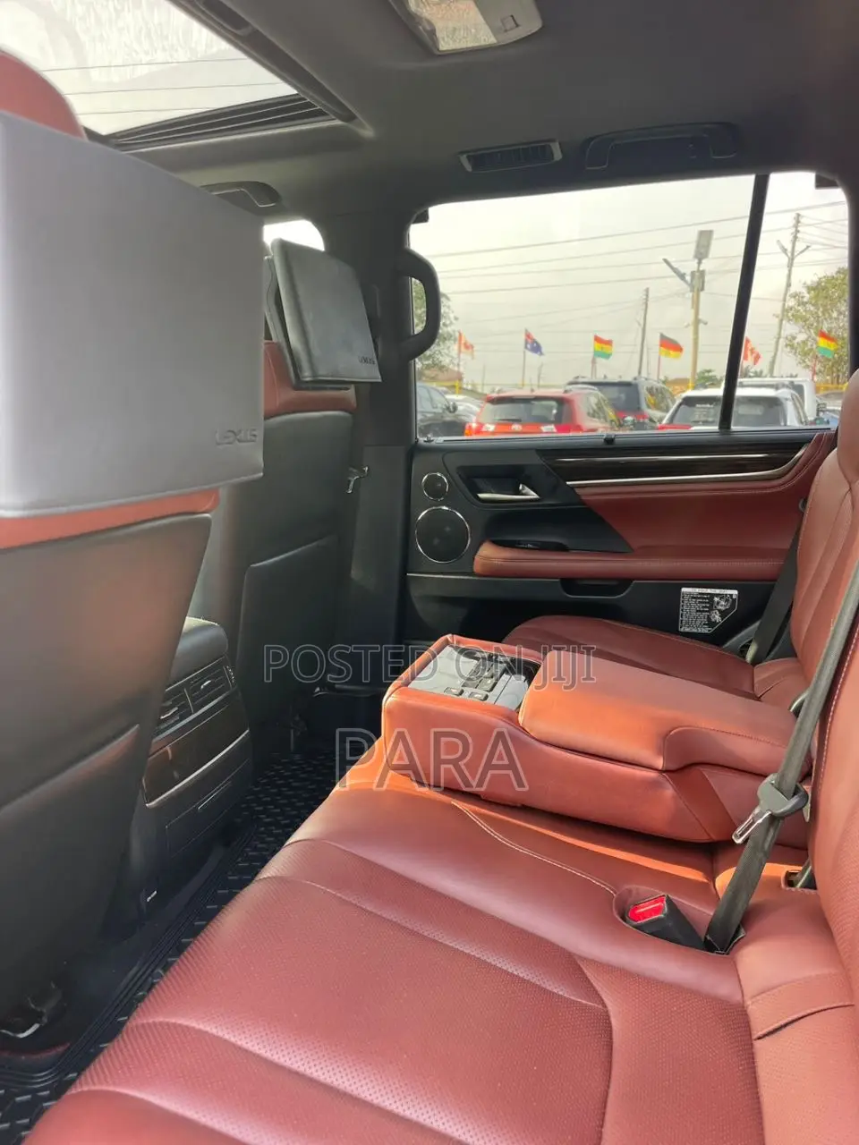 Lexus LX 570 (5 seats) AWD 2021 White