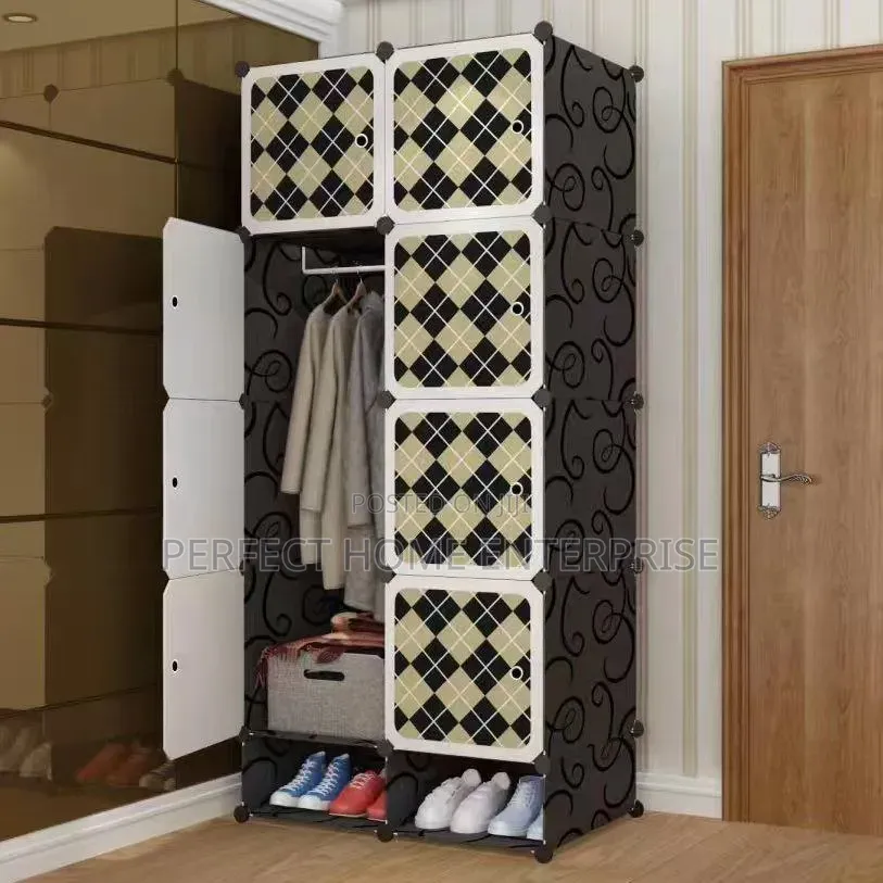 8 Cubes Wardrobe