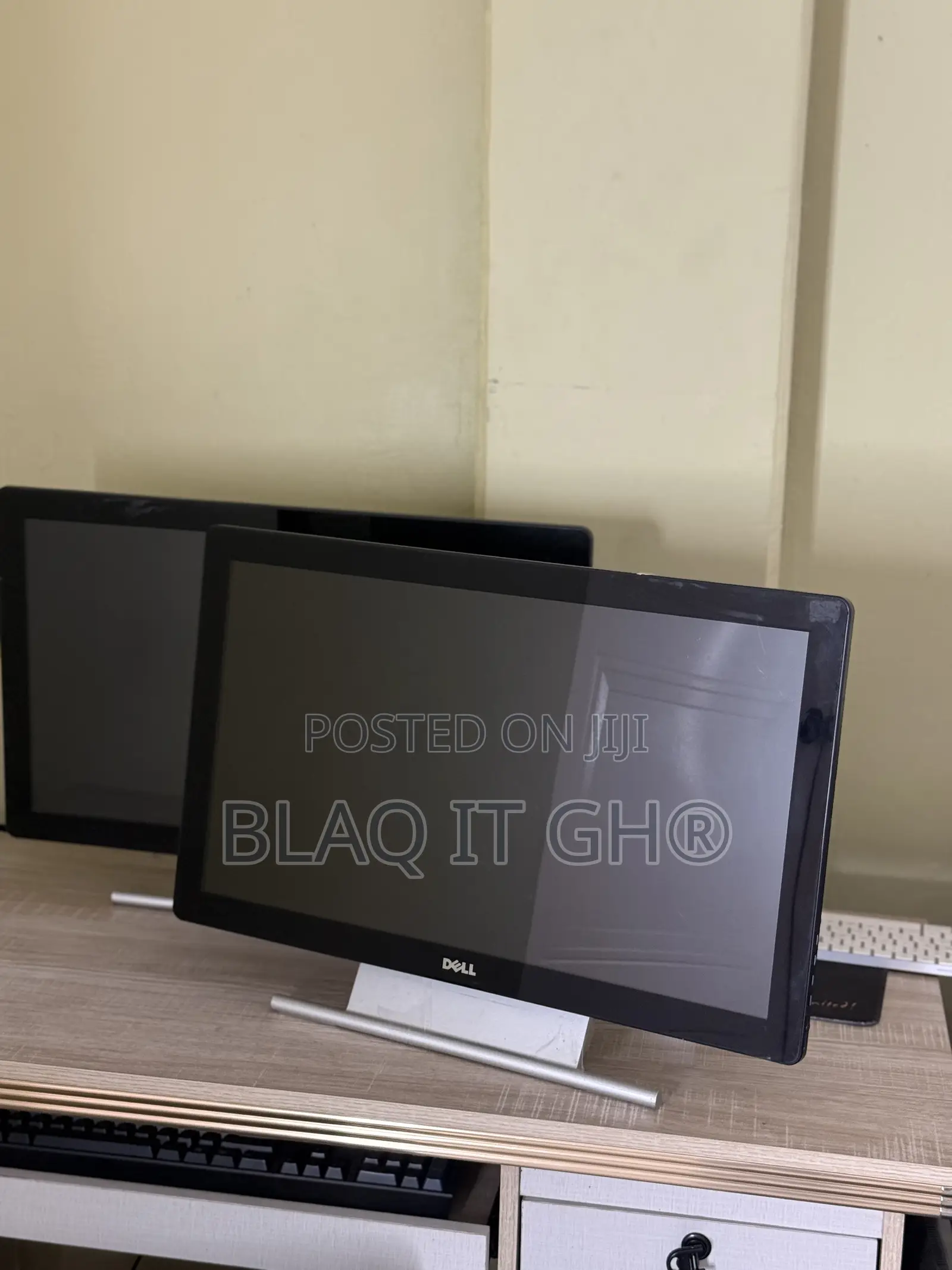 Dell 23 Inches FHD Touchscreen Monitor