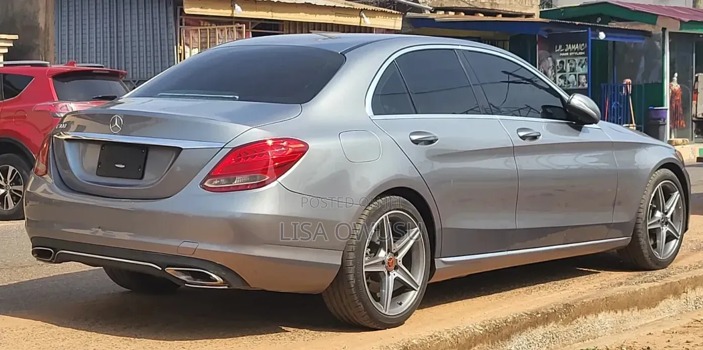 Mercedes-Benz C300 Base Sedan RWD (2.0L 4cyl 7A) 2016 Gray