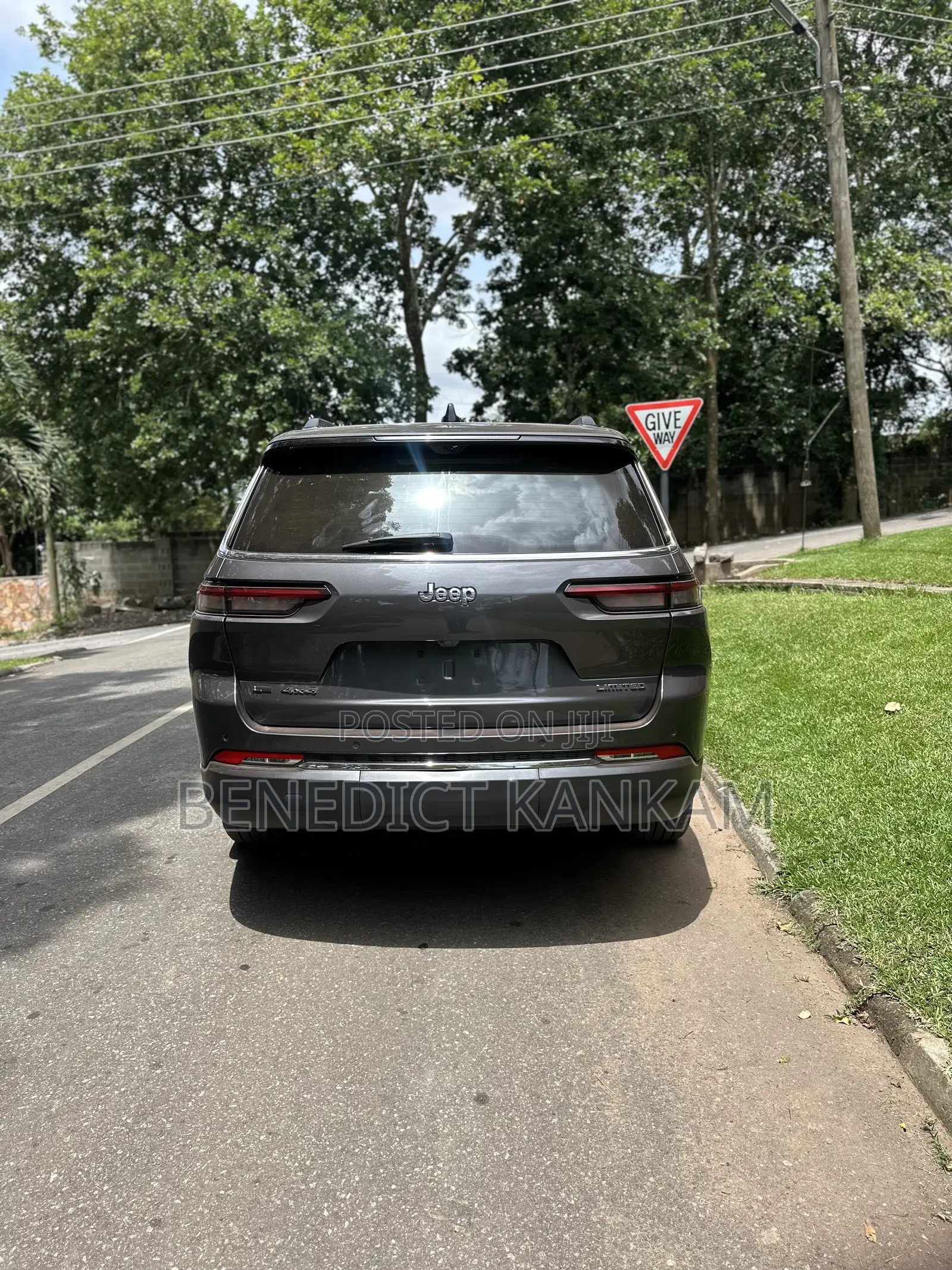 Jeep Cherokee Limited 2022 Gray