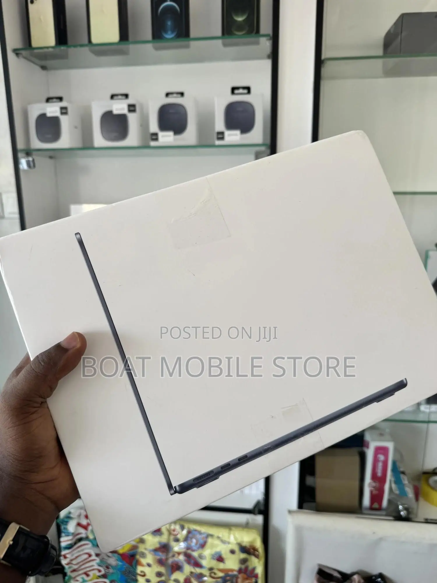 New Laptop Apple MacBook Air 2025 M4 13-inch 16GB Apple M4 SSD 512GB