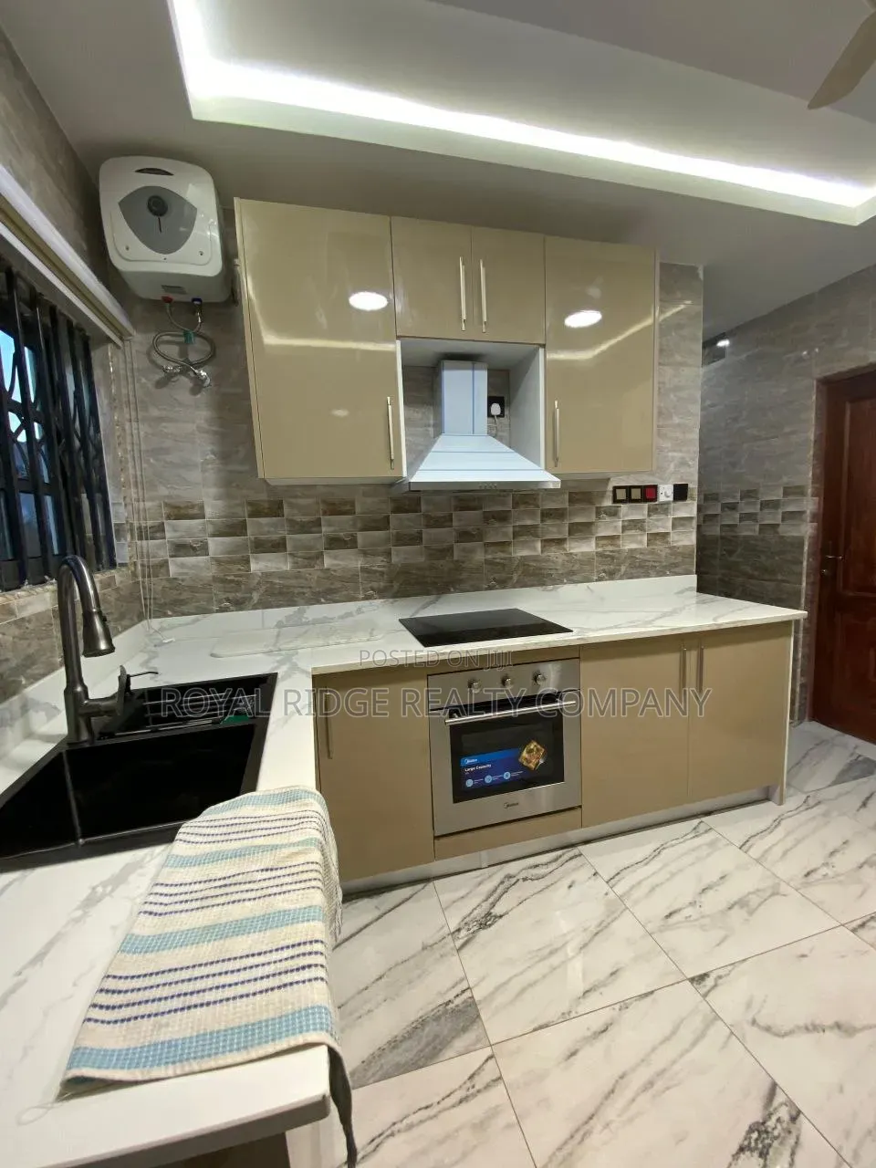 2bdrm Apartment in Spintex Around 18, Accra Metropolitan for rent