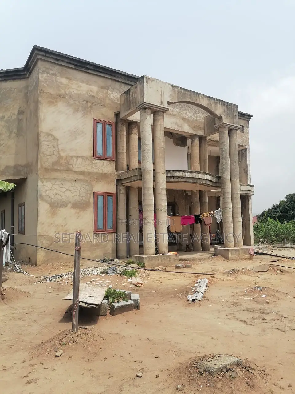 5bdrm Duplex in Sefdard Properties, Amasaman for sale