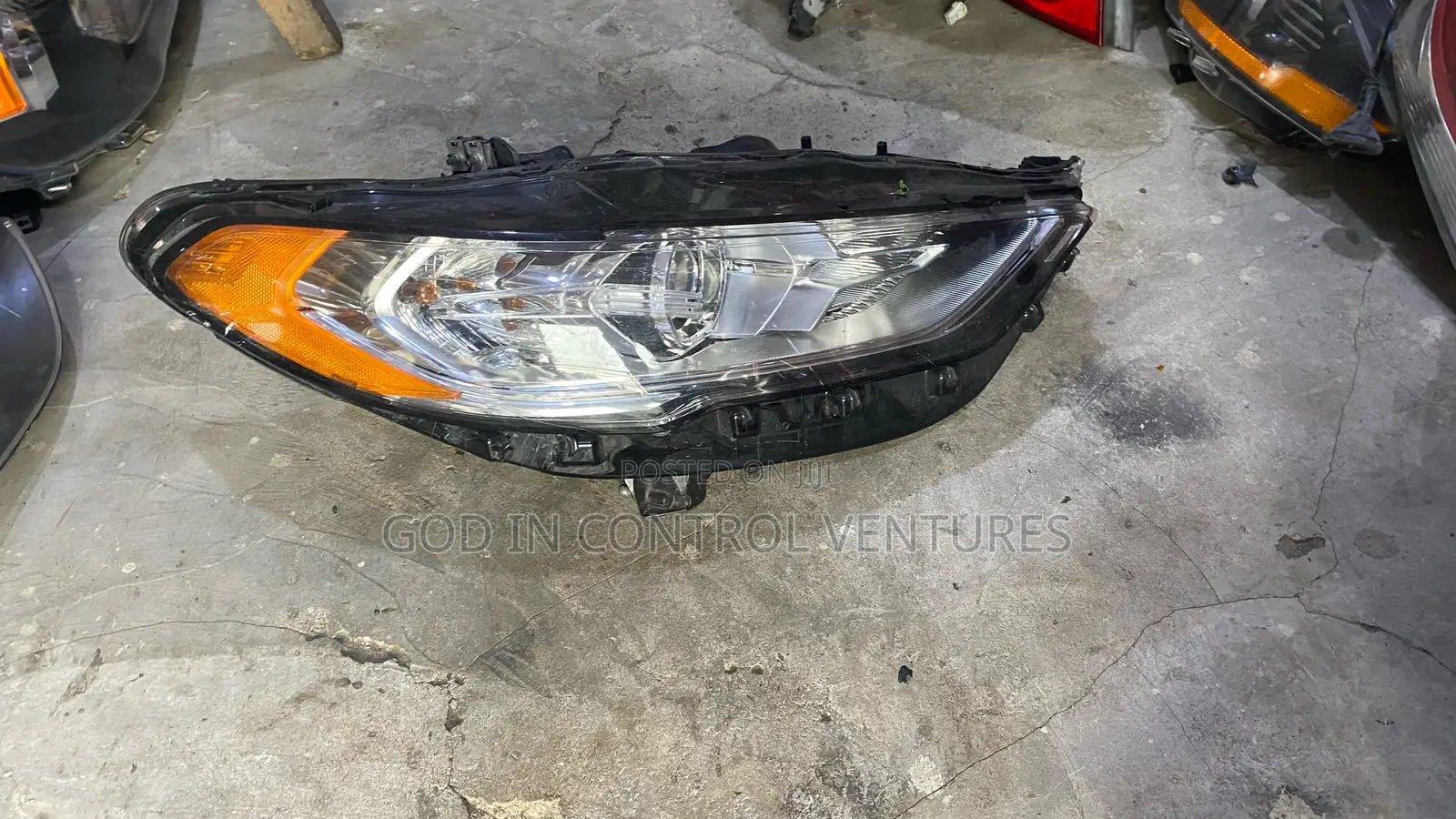 Ford Fusion 2027 Headlight Pair