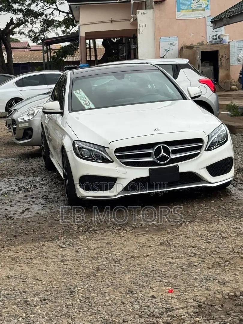 Mercedes-Benz C300 Luxury 4Matic Sedan AWD (2.0L 4cyl 7A) 2016 White