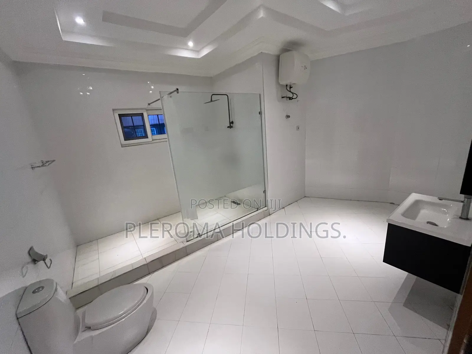 5bdrm Mansion in East Legon for rent
