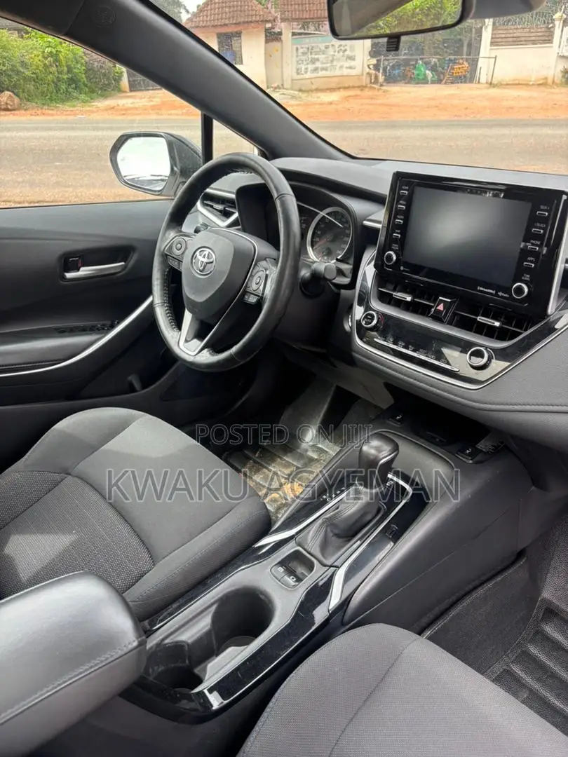 Toyota Corolla XSE 2021 White