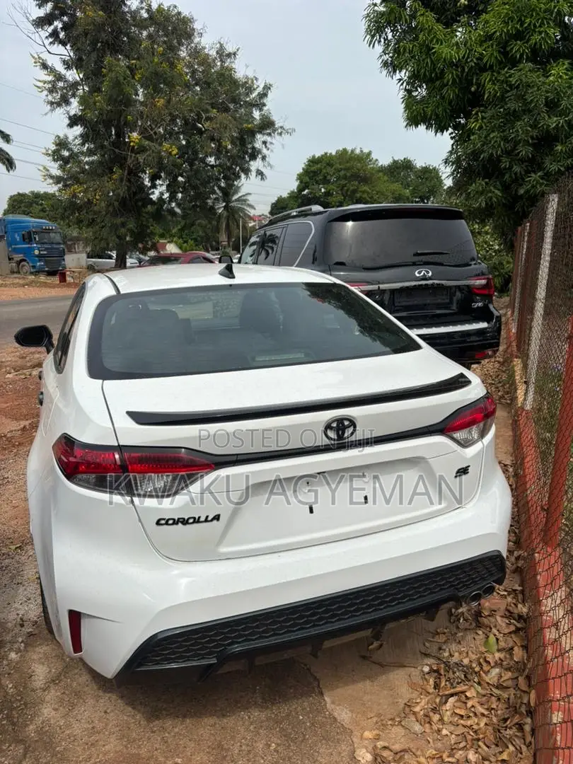 Toyota Corolla XSE 2021 White