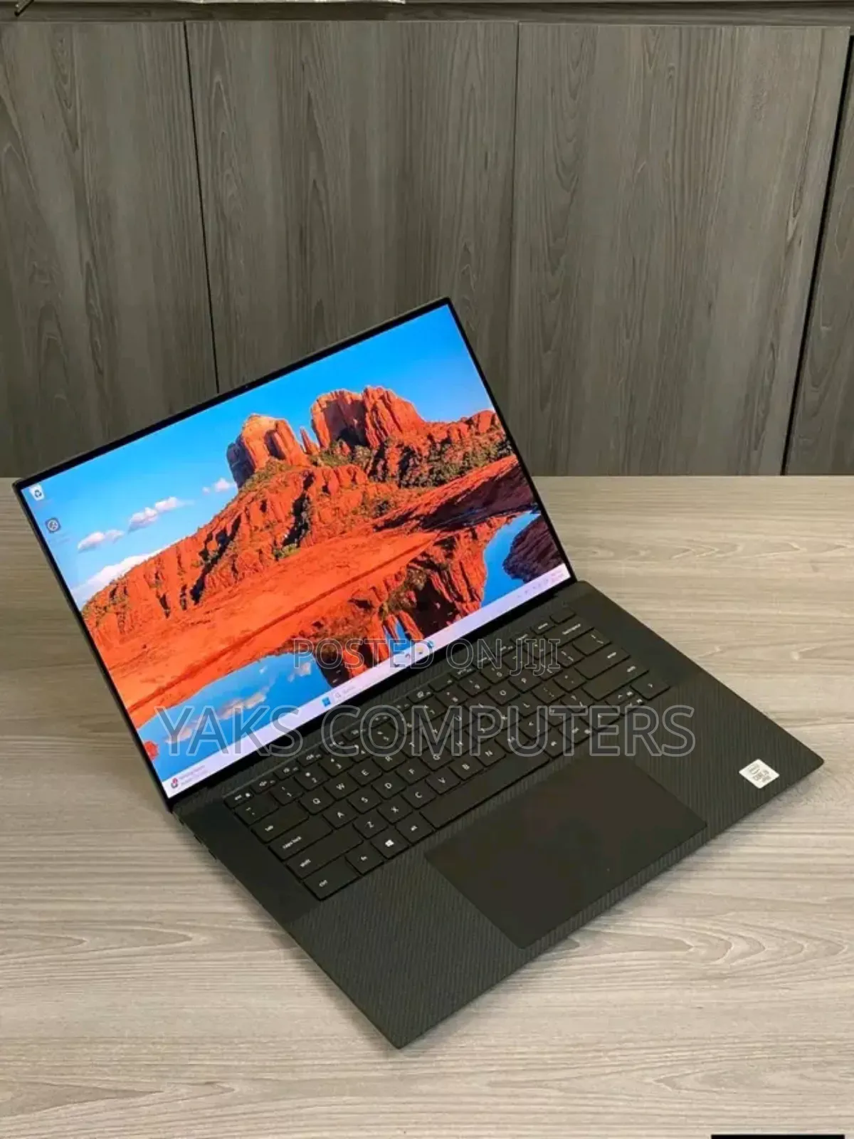 New Laptop Dell XPS 13 16GB Intel Core i5 SSD 512GB