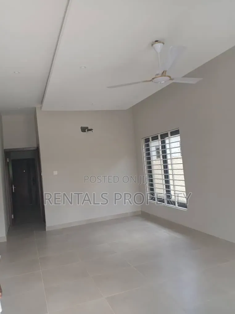 1bdrm Apartment in Danfa for rent