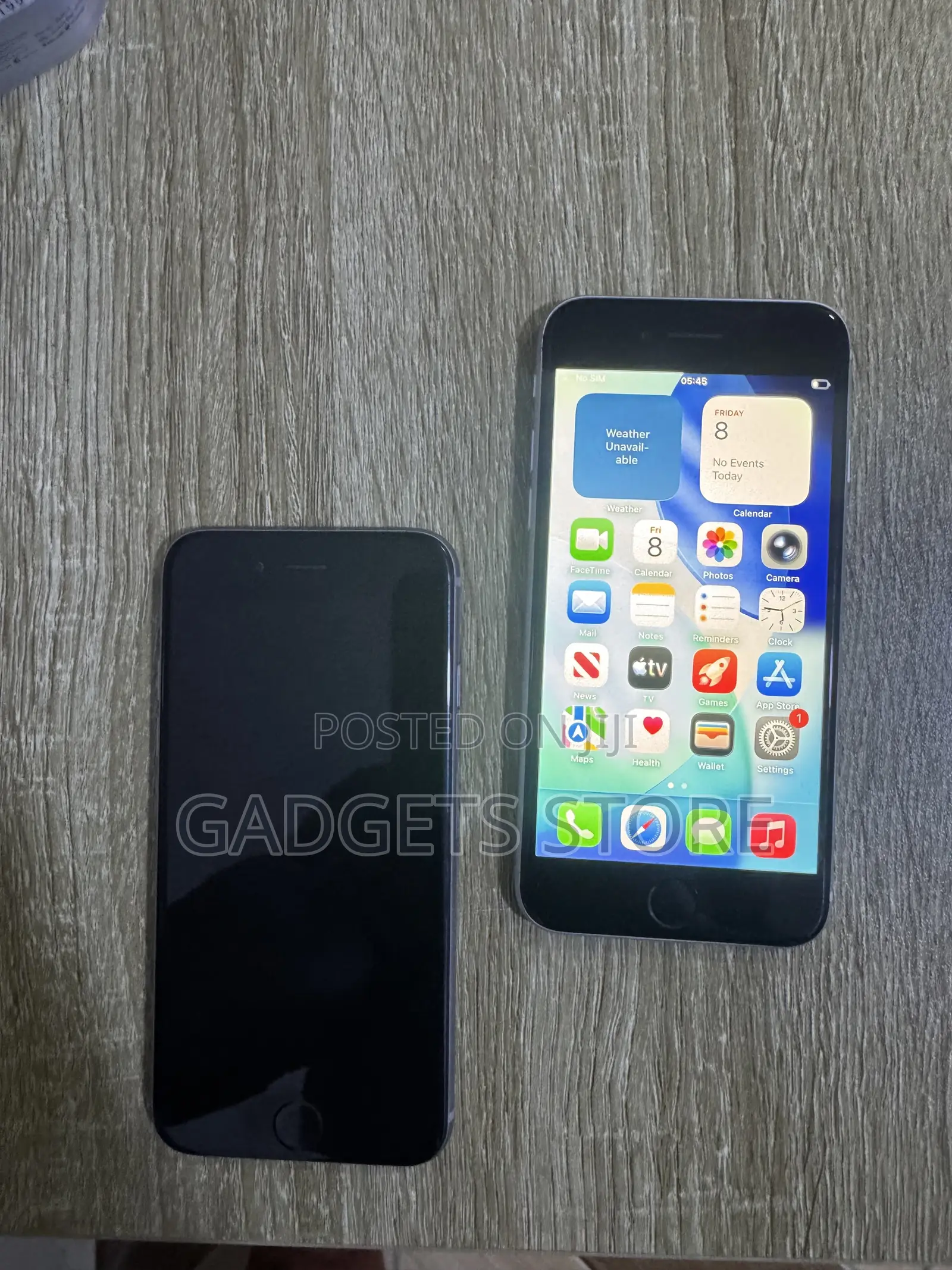 Apple iPhone SE (2022) 64 GB White