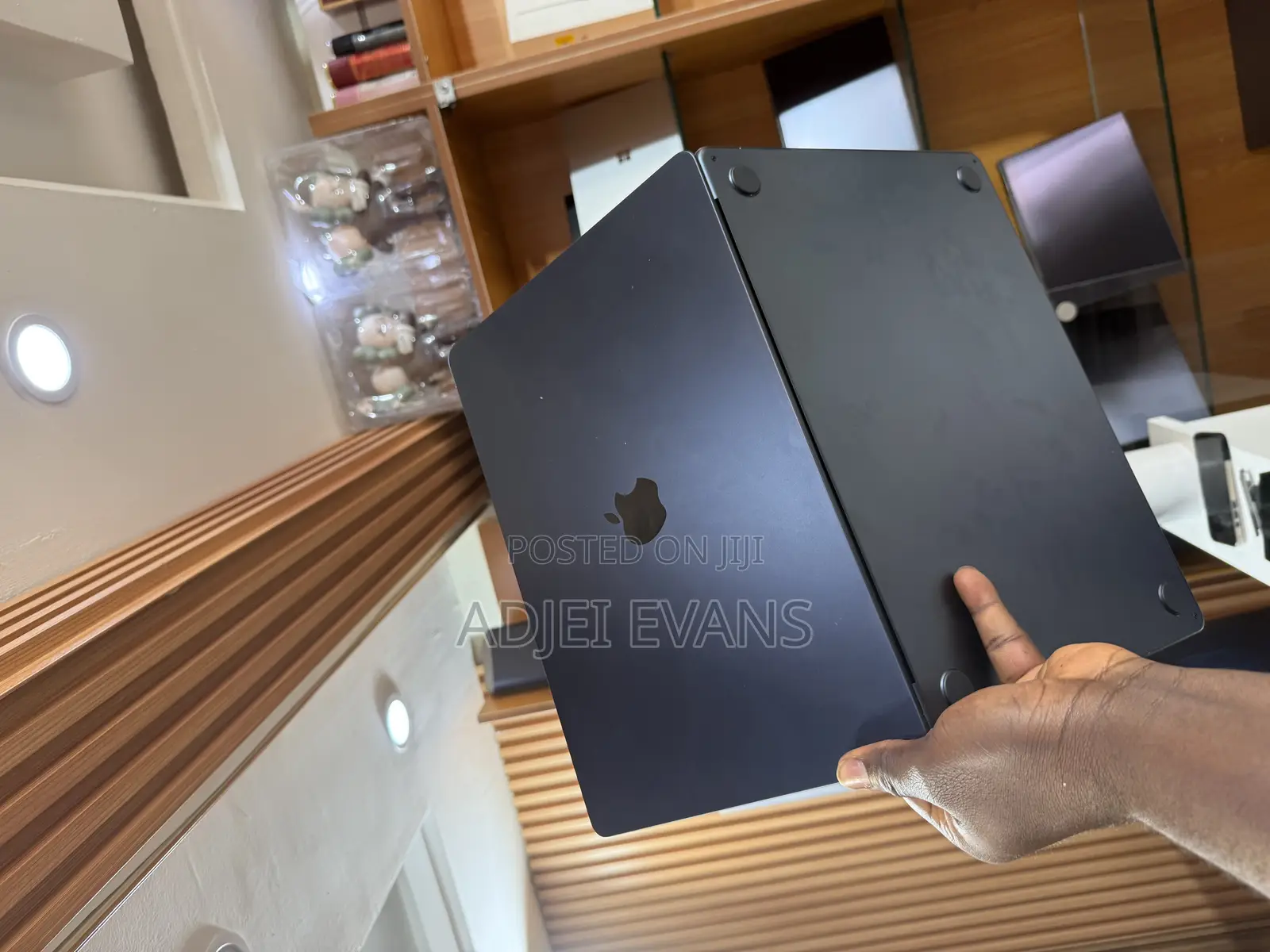 Laptop Apple MacBook Air 2025 M4 15-inch 16GB Apple M4 SSD 256GB