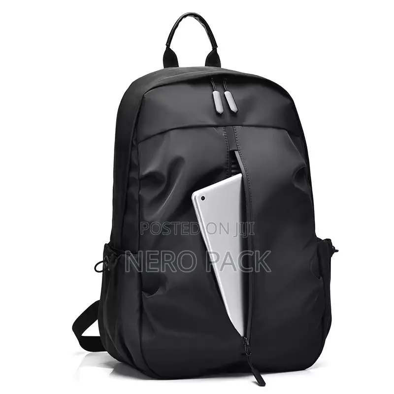Large Capacity Smart Casual Sports / Laptop Waterproof Backpack