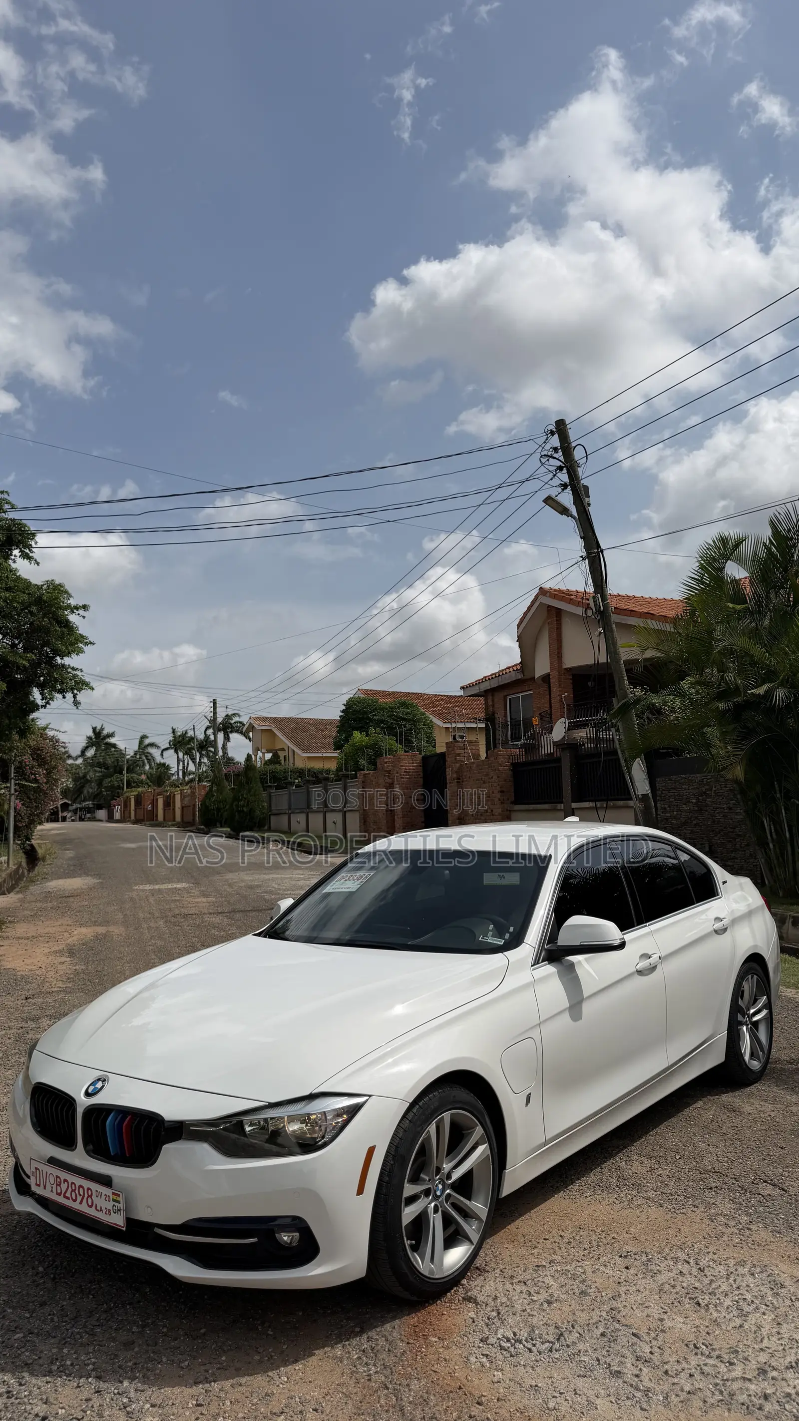BMW 330i 2017 White